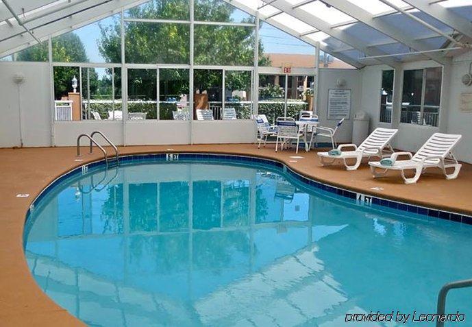 Fairfield Inn & Suites Кларксвилл Экстерьер фото